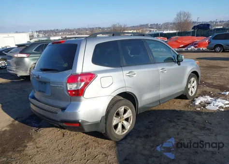 2015 Subaru Forester 2.5I Premium z USA, uszkodzony, nr VIN JF2SJADC7FH590497